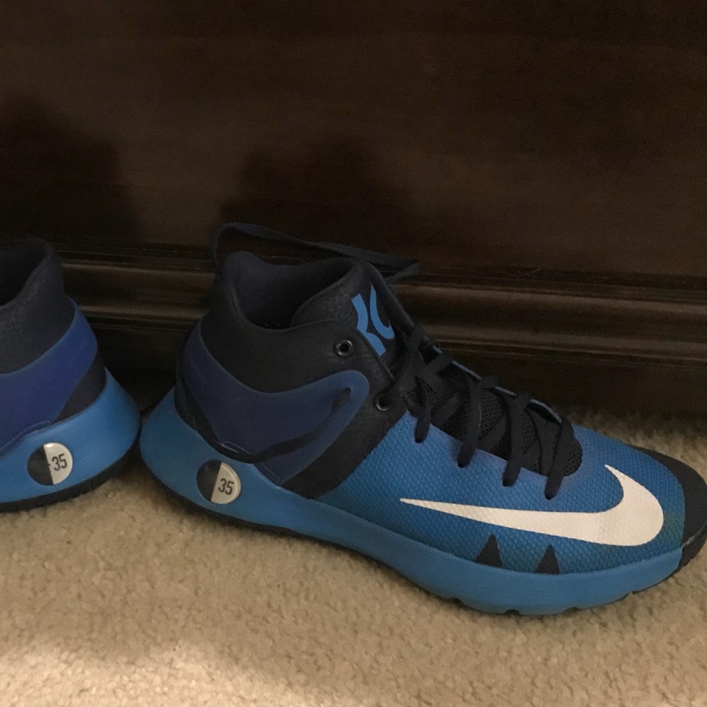 Nike KDs